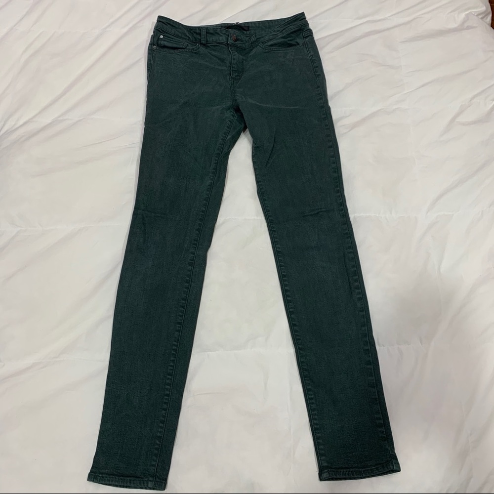 ⭐️ Green Skinny Jeans